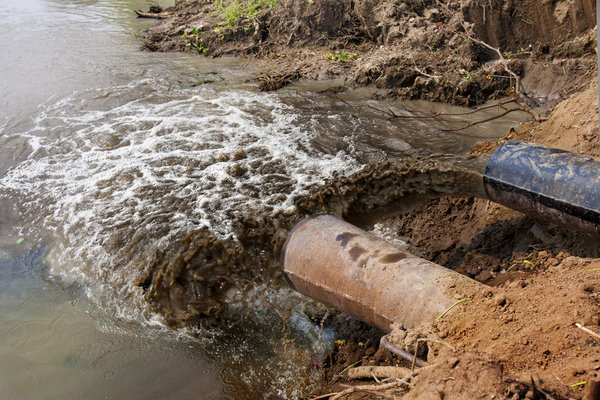 Polluted river tao55 shutterstock